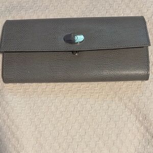 Gray jewelry organizer